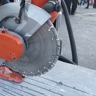 What are the classifications of concrete cutting technology?