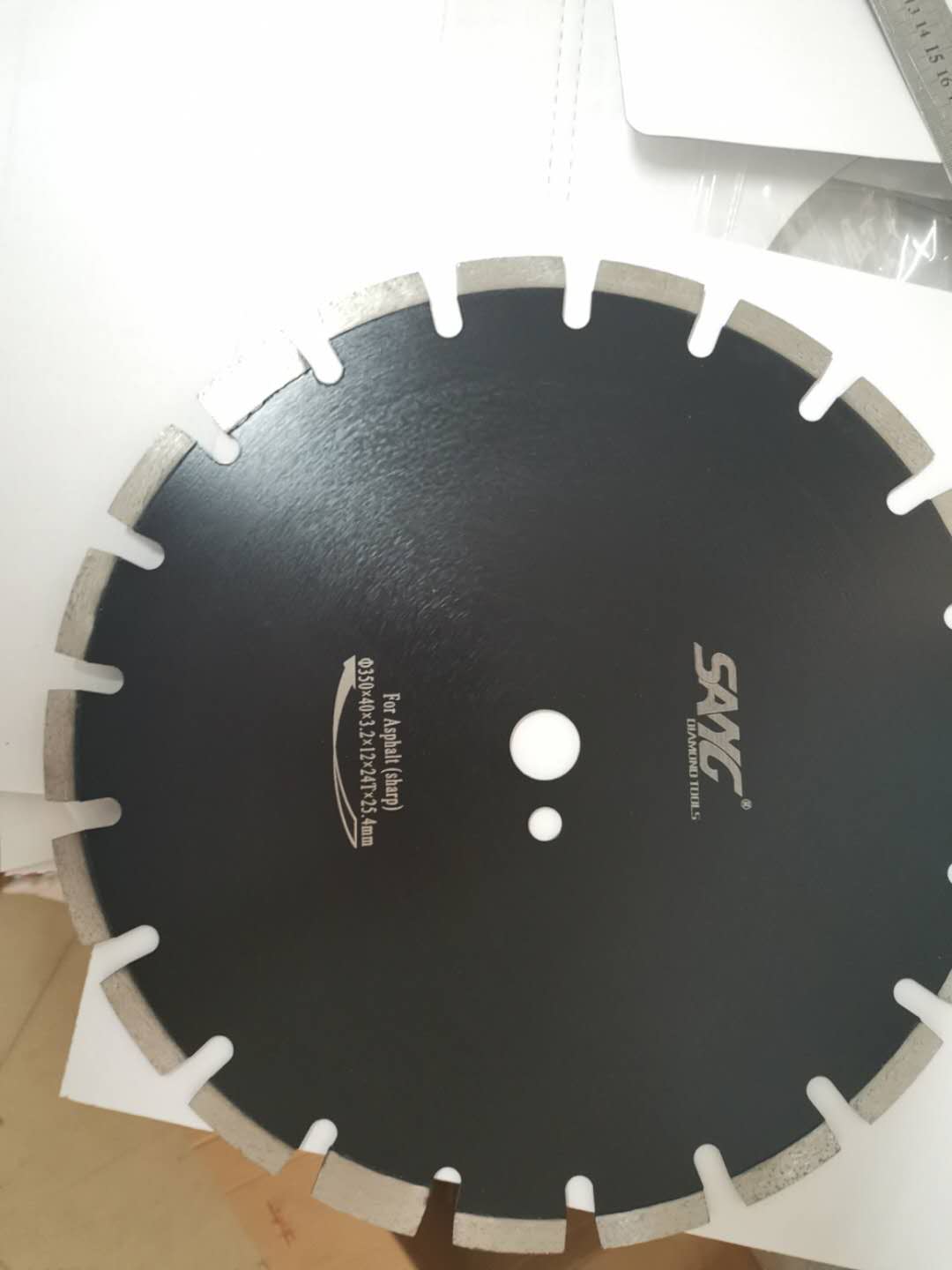 asphalt saw blade