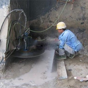 what diamond tools to use to cut concrete