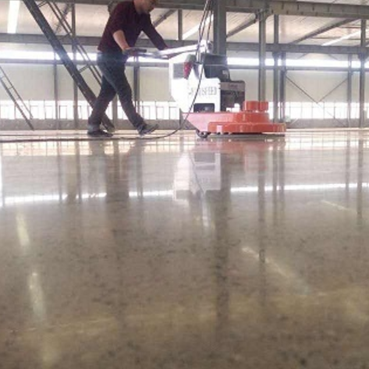 Features of Dry and Wet Grinding